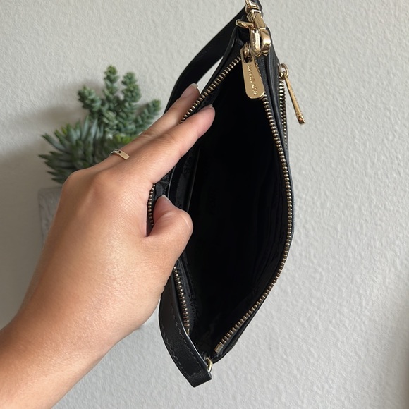 Michael Kors Black Wristlet/Clutch - Picture 5 of 7